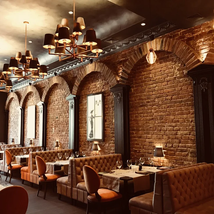 La salle du Petit Farceur prête pour le service